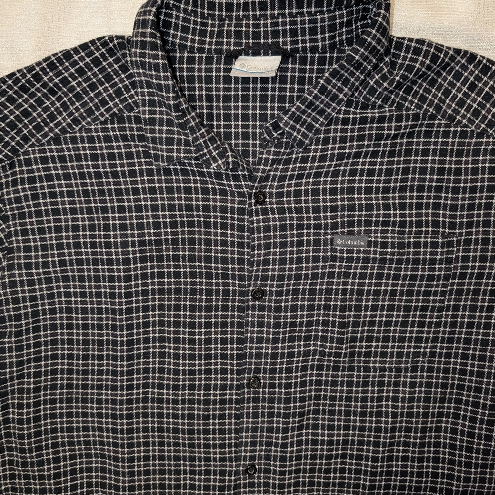 Columbia Men's Black Checkered Shirt